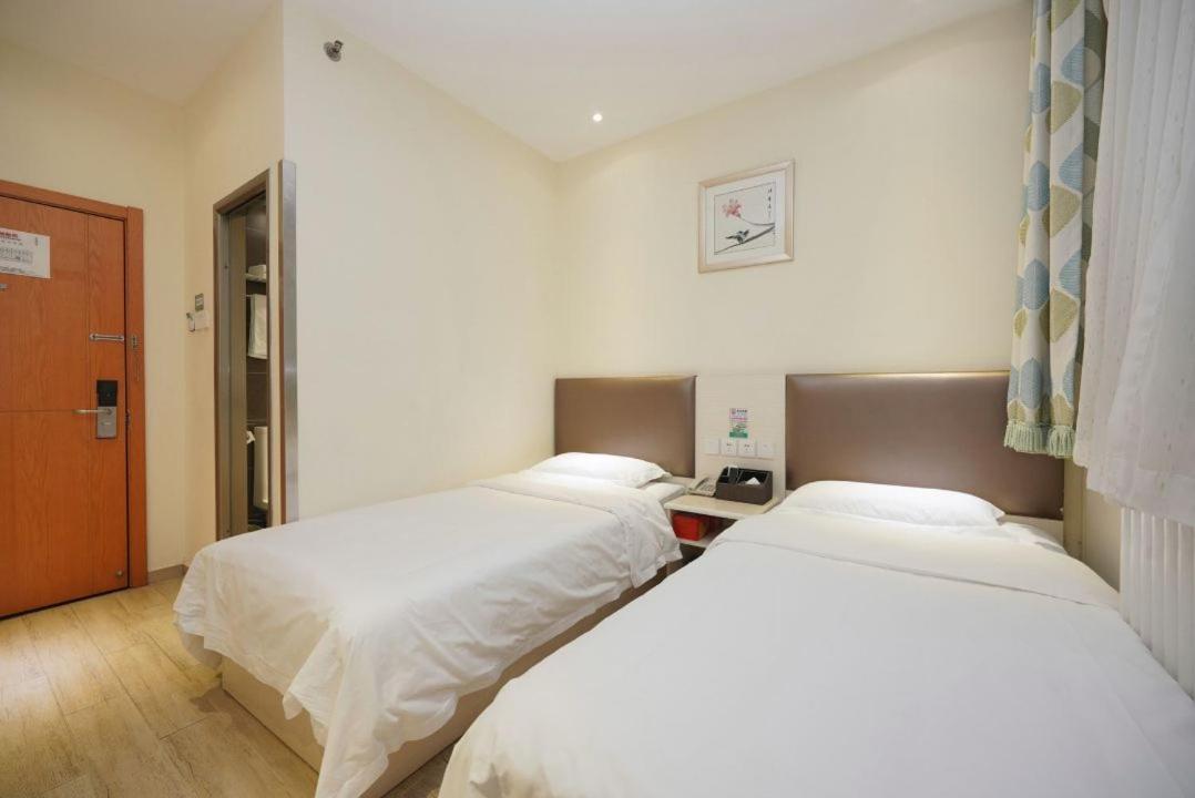 Beijing Dongdan Hotel Near Wangfujing Street,Tian'Anmen Square,The Forbidden City,Free Self-Service Laundry Room Buitenkant foto